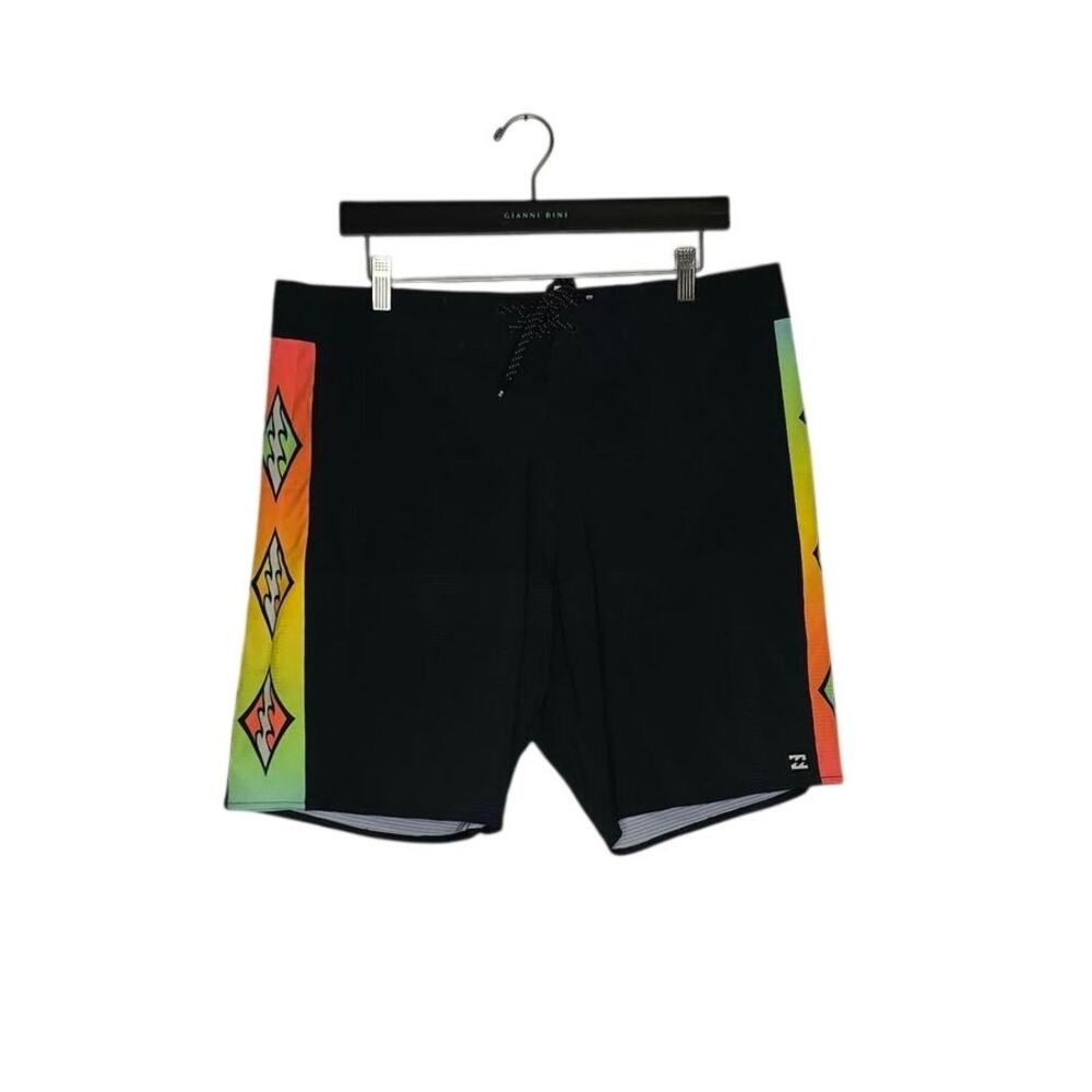 Billabong Recycler Airlite Men’s 34 Black Boardshorts Swim Surf